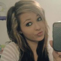 Samantha Gates Photo 25