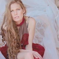 Elena Watson Photo 12