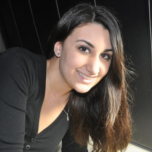 Michelle Gagliardi Photo 26