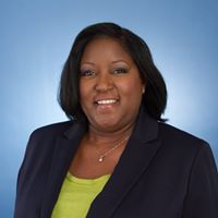 Lynnette Smith Photo 24