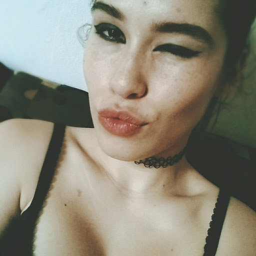 Angelica Velasquez Photo 29