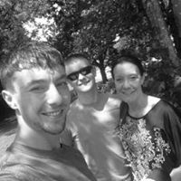 Tracie Campbell Photo 37