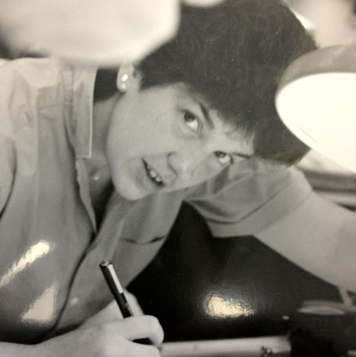 Annette Hamilton Photo 25