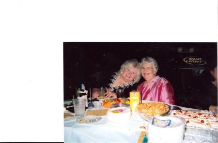 Betty Heinz Photo 10