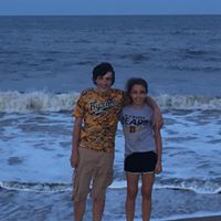 Aimee Tucker Photo 7