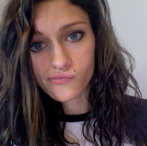 Natalie Bragg Photo 2