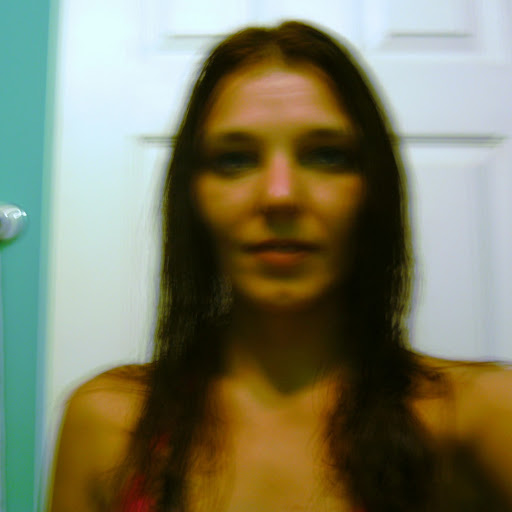 Kristen Saunders Photo 9