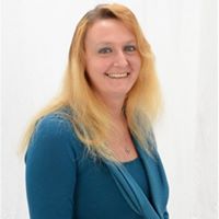 Linda Robertson Photo 15