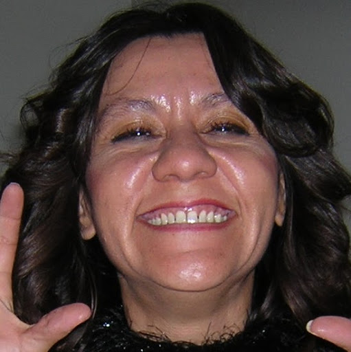 Annette Gutierrez Photo 7