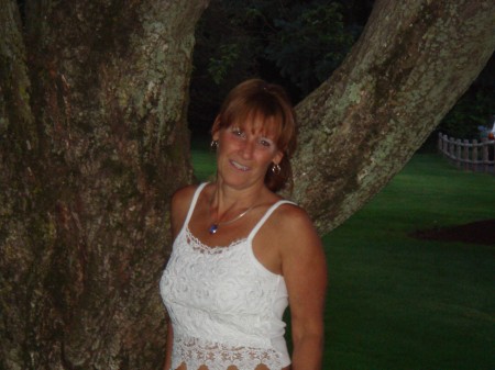 Joyce Bray Photo 28