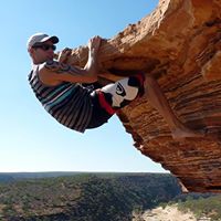 Charlie Horton Photo 28