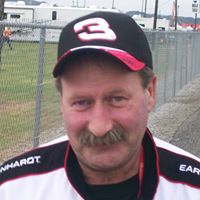 Ralph Fuller Photo 10