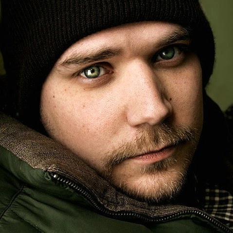 Shawn Whitaker Photo 20