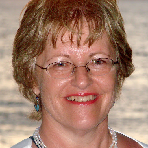 Leslie Brooks Photo 39