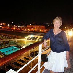 Hugh Thomas Photo 32