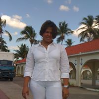 Alexandra Tineo Photo 10
