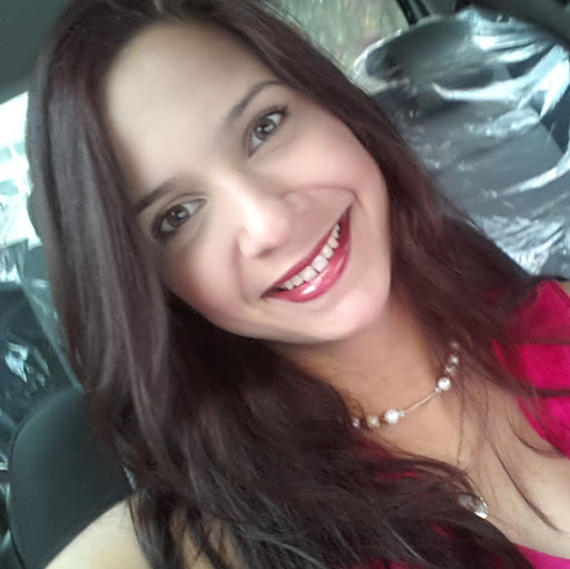 Rebeca Alvarez Photo 12