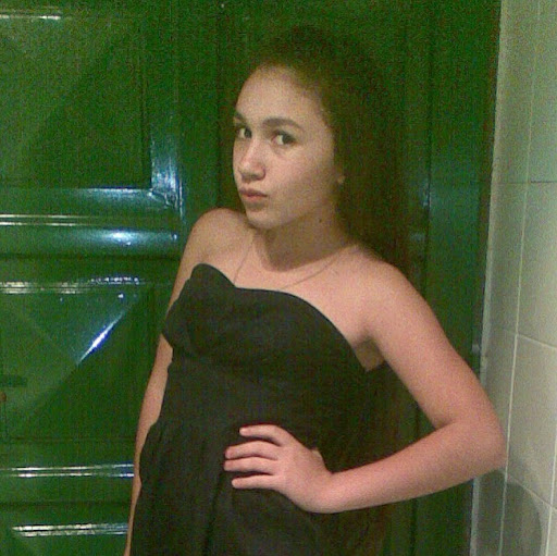 Elsa Robles Photo 36