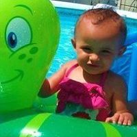 Linda Carmona Photo 17
