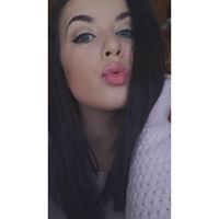 Emilee Russell Photo 16