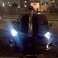 Robin Vasquez Photo 14