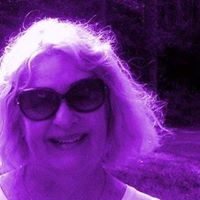 Victoria Helm Photo 14