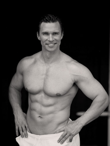 Michael Atwood Photo 14
