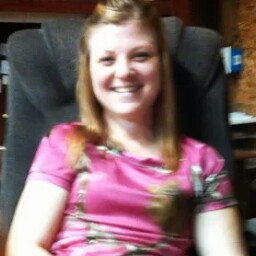 Robyn Arnold Photo 26