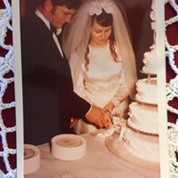 Marilyn Perry Photo 5