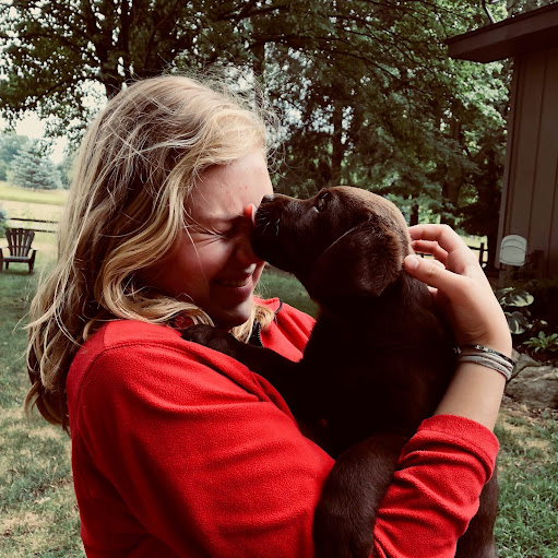 Elizabeth Peters Photo 34