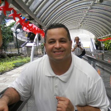 Edward Gutierrez Photo 24