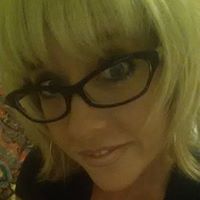 Michelle Cummins Photo 37