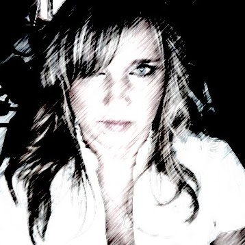 Michele Bowling Photo 17