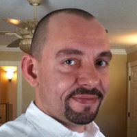 Shawn Whitaker Photo 35