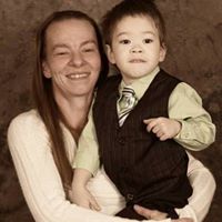 Angela Bender Photo 23