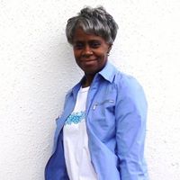 Janet Lewis Photo 32