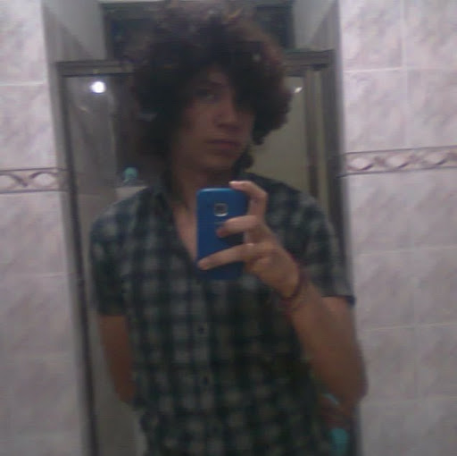 Carlos Llanos Photo 24