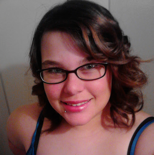 Stephanie Guillot Photo 6