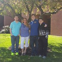 Melanie Anderson Photo 27