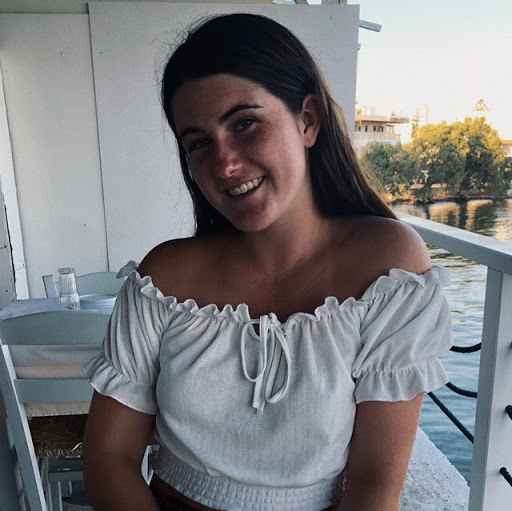 Georgia Poole Photo 4
