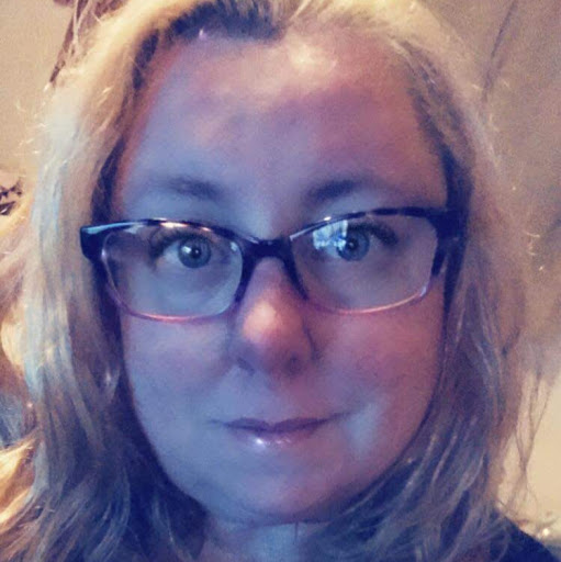 Lora Wright Photo 19