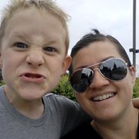 Julie Hollenbeck Photo 20