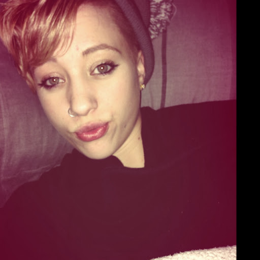Cassandra Moore Photo 12