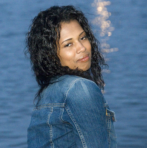 Gina Johnson Photo 53