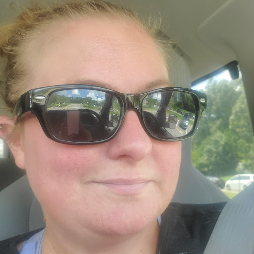 Angela Hughes Photo 28