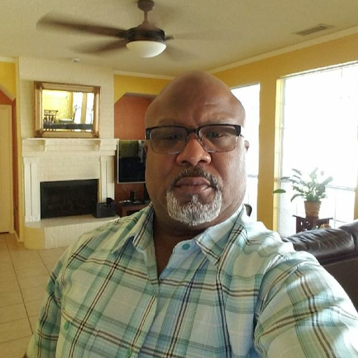 Derrick Hooks Photo 15