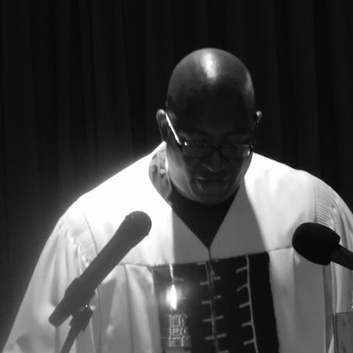 Julius Walls Photo 2