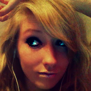 Charlotte Jennings Photo 16