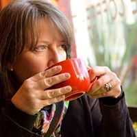 Eileen Brown Photo 26