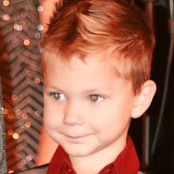 Lee England Photo 17